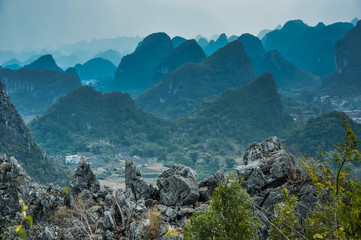 下雨天如何防止车窗起雾