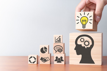 黄瓜花打顶是什么原因导致的？