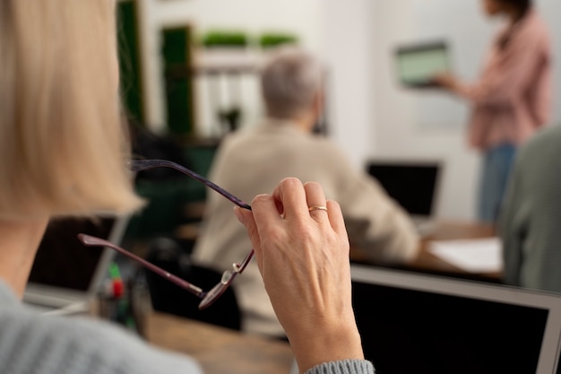 为什么开发商已抵押给银行的房产还能卖,且能办出房产证-买这样的房子有什么风险-_1