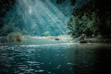 男女对视后男人的心理